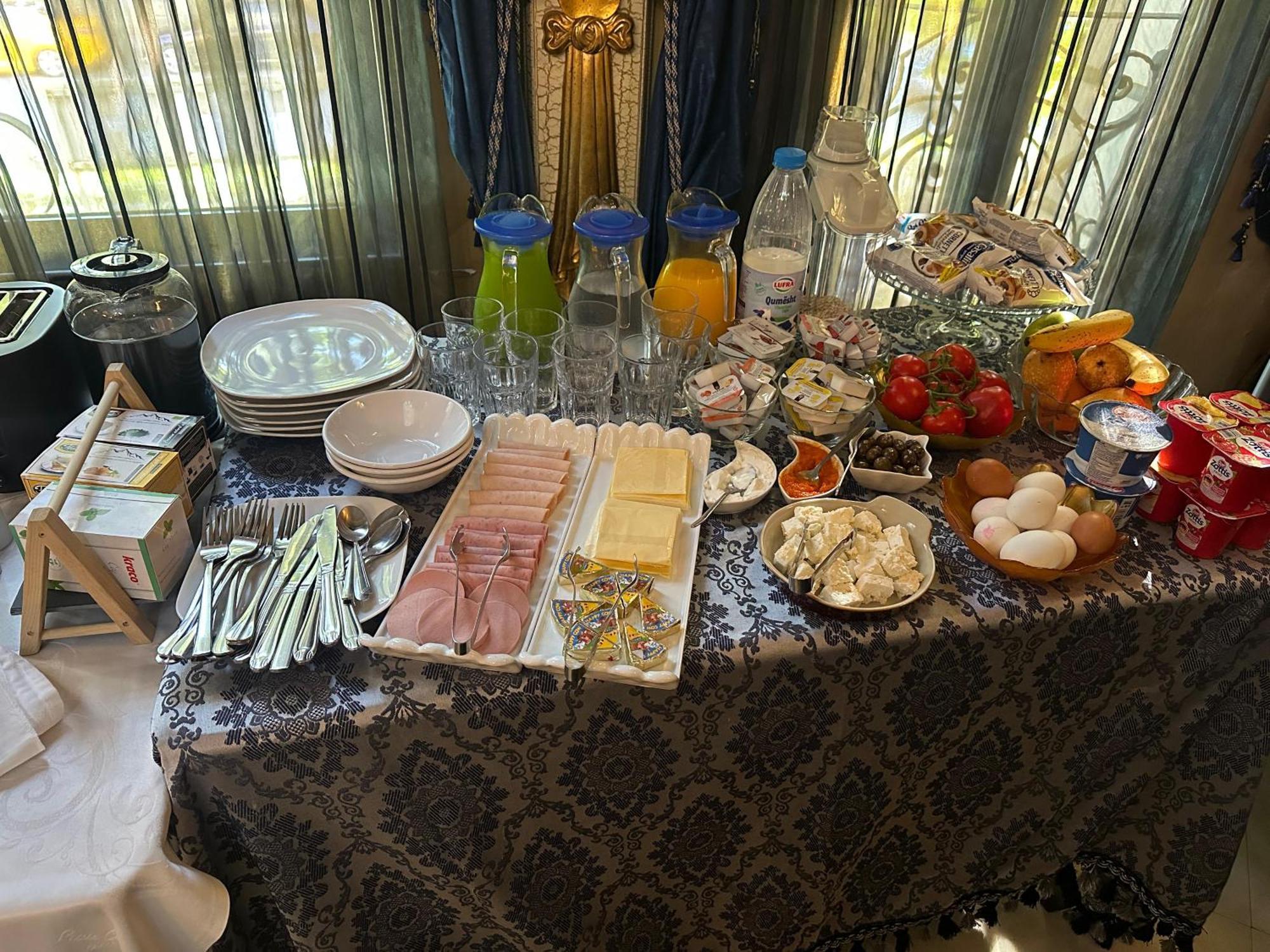 Hotel Boutique Vila Fernando Tiranë Ngoại thất bức ảnh