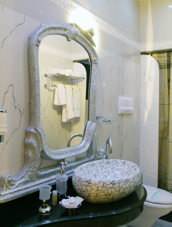 Hotel Boutique Vila Fernando Tiranë Ngoại thất bức ảnh